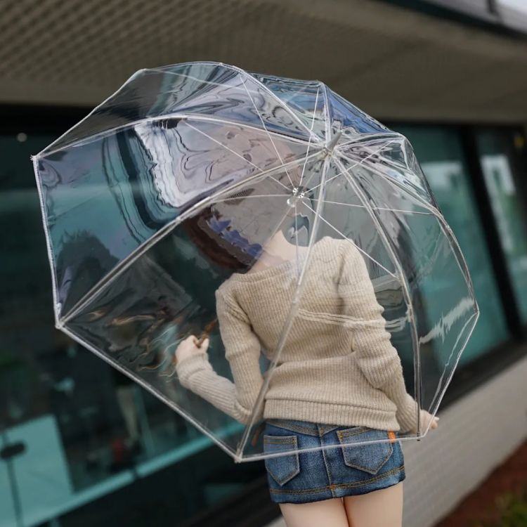 为什么日本女孩都爱用透明雨伞？