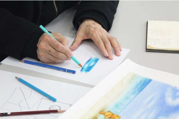 如果纸书消失了，他的书一定是留到最后的那种