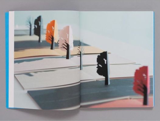 如果纸书消失了，他的书一定是留到最后的那种