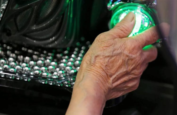 日本人每年在弹珠房里输掉的钱，是拉斯维加斯收入的30倍