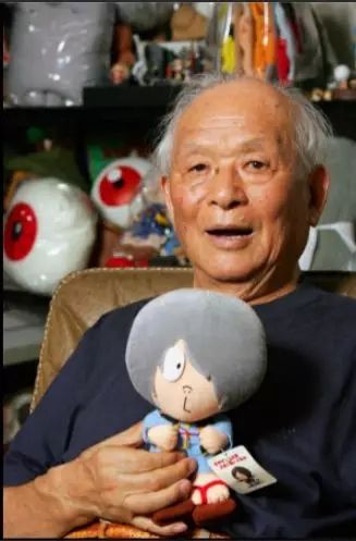 这位日本独臂老爷爷，把90多年丧到爆的人生活成了一部搞笑漫画
