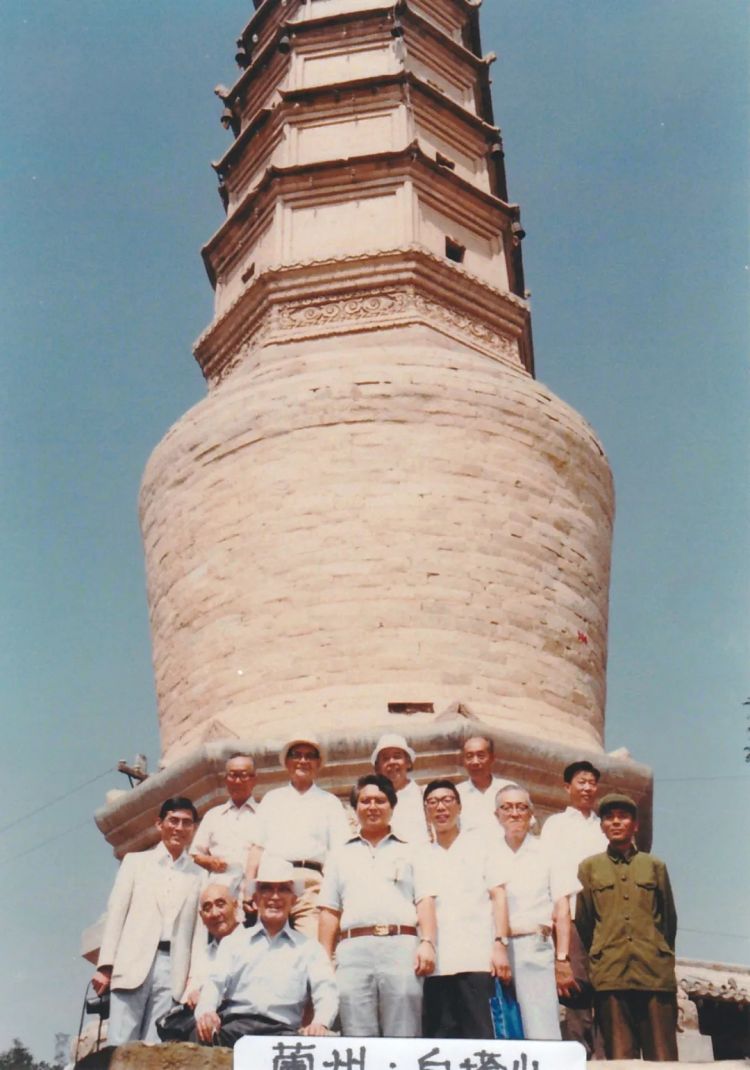 常书鸿与冈崎嘉平太的敦煌邂逅