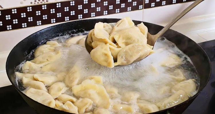 中日节气风物志丨众口难调,我只服饺子 中日节气风物志丨众口难调,我只服饺子