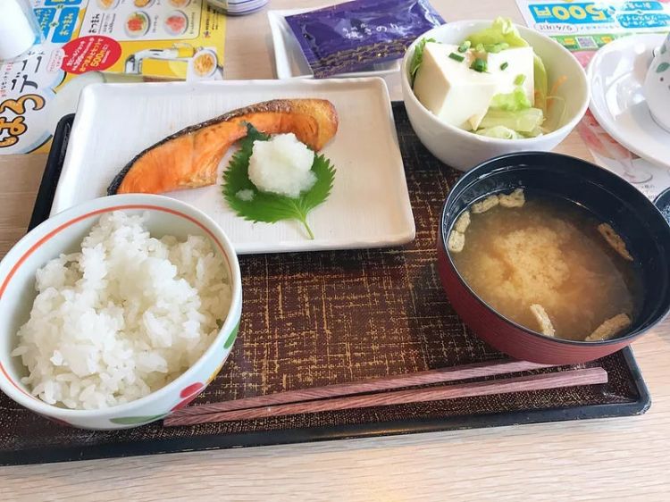 为什么不爱运动，又爱吃炸物的日本人会如此长寿健康？