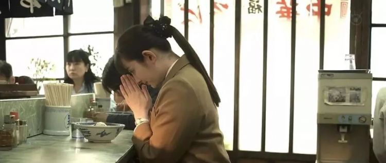 为什么日本女性无法一个人吃拉面？