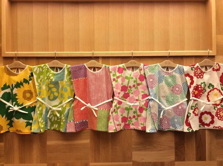 日本人为什么喜欢把袜子当鞋子穿？