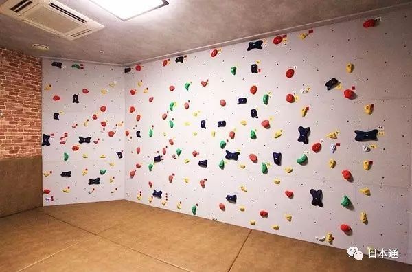 日本的卡拉OK,有点疯狂了叭! 日本的卡拉OK,有点疯狂了叭!