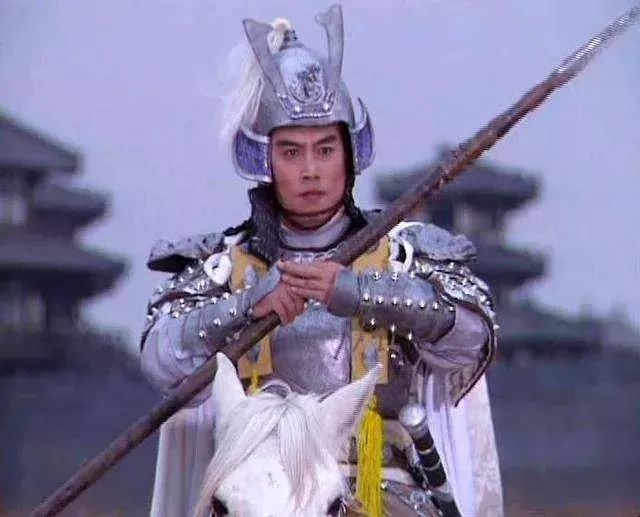 为什么中国三国剧全是日系铠甲？