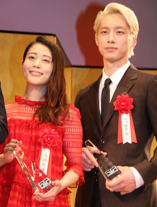 日本最早2月底开始接种新冠疫苗；日版《微微一笑很倾城》预告丨百通板 第12期