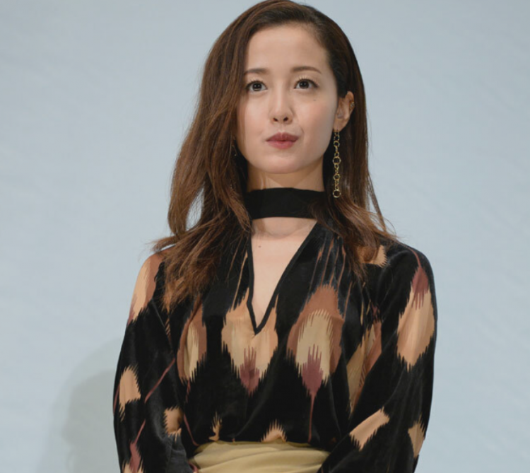 日本最早2月底开始接种新冠疫苗；日版《微微一笑很倾城》预告丨百通板 第12期