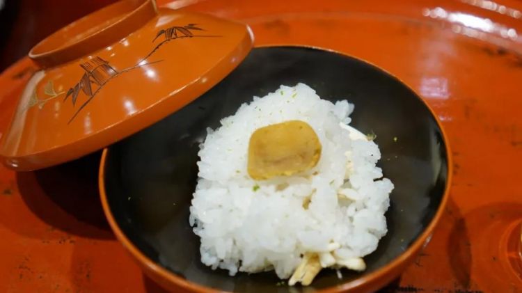 京都最会讲冷笑话的店主，有好多谐音梗教人吃饭