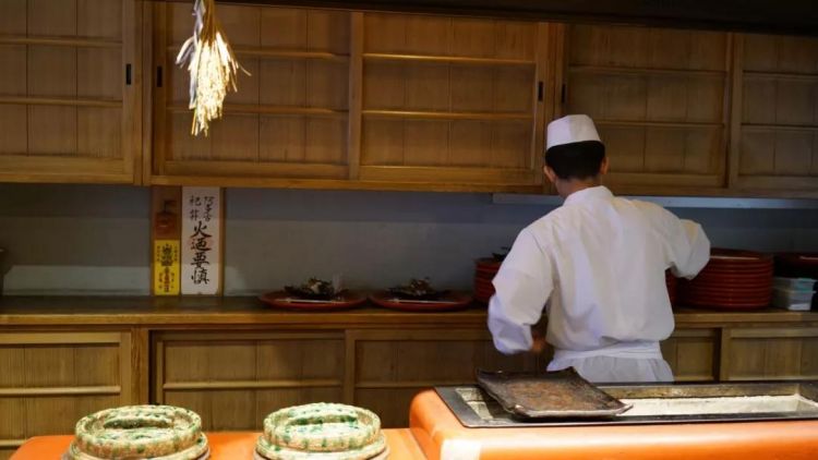 京都最会讲冷笑话的店主，有好多谐音梗教人吃饭