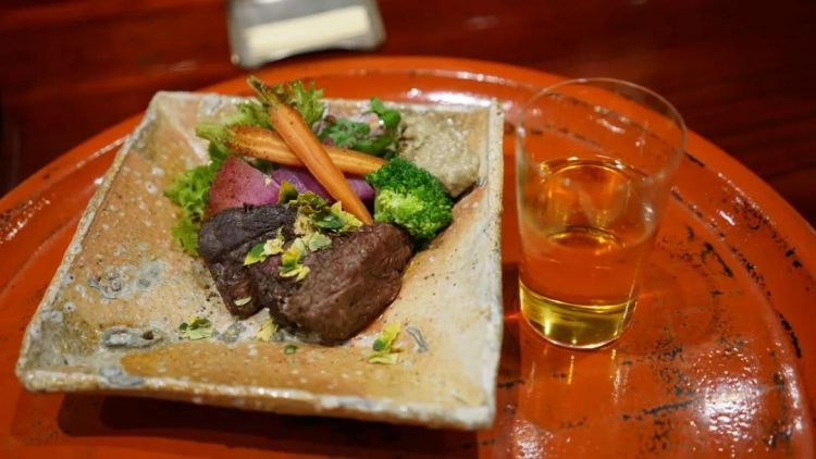 京都最会讲冷笑话的店主，有好多谐音梗教人吃饭