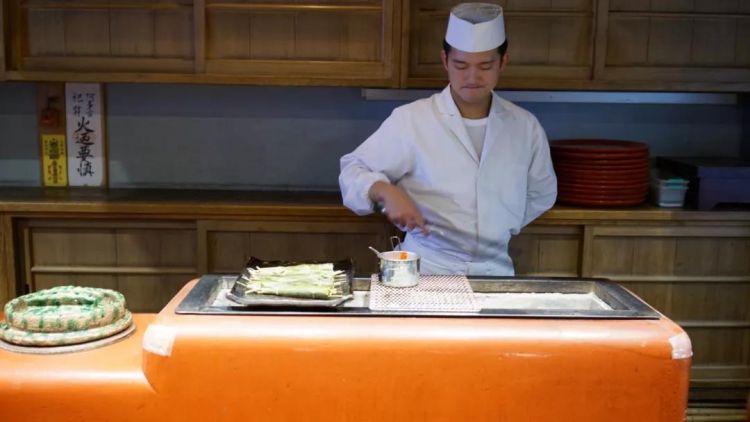 京都最会讲冷笑话的店主，有好多谐音梗教人吃饭