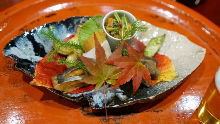 京都最会讲冷笑话的店主，有好多谐音梗教人吃饭