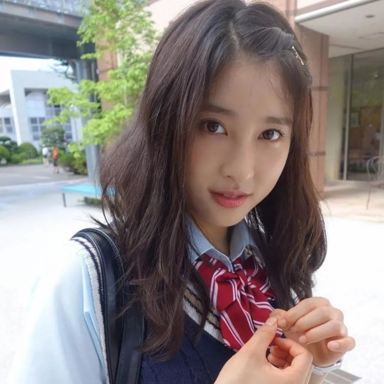 土屋太凤：不再演日式傻白甜的她，我可以！