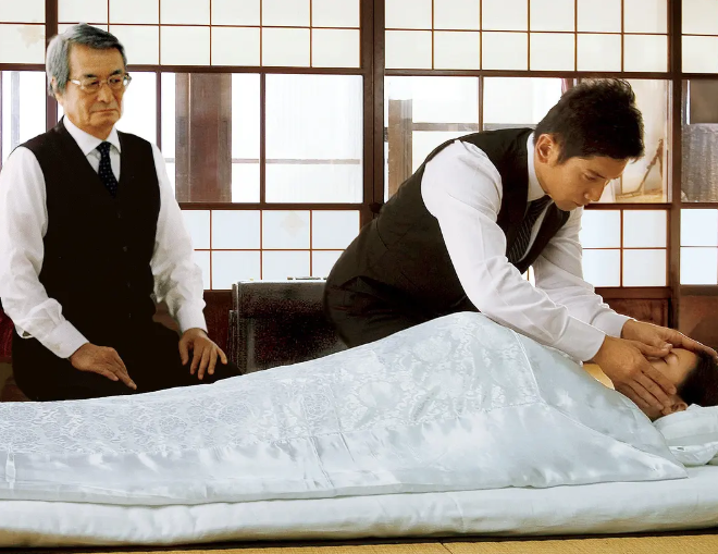 这部日本电影凭什么获得奥斯卡奖？是时候谈论一次“死亡”了