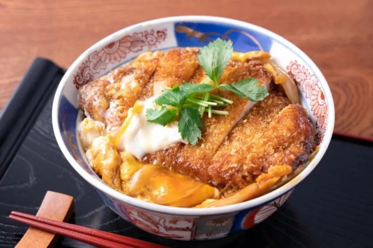 日本的伪西餐，挺神奇的