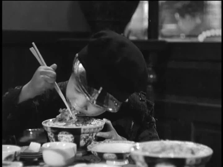 日本刑警为什么总要请嫌犯吃猪排饭？