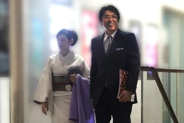 被丈夫控制的日剧女神,50岁的她终于离婚了 被丈夫控制的日剧女神,50岁的她终于离婚了