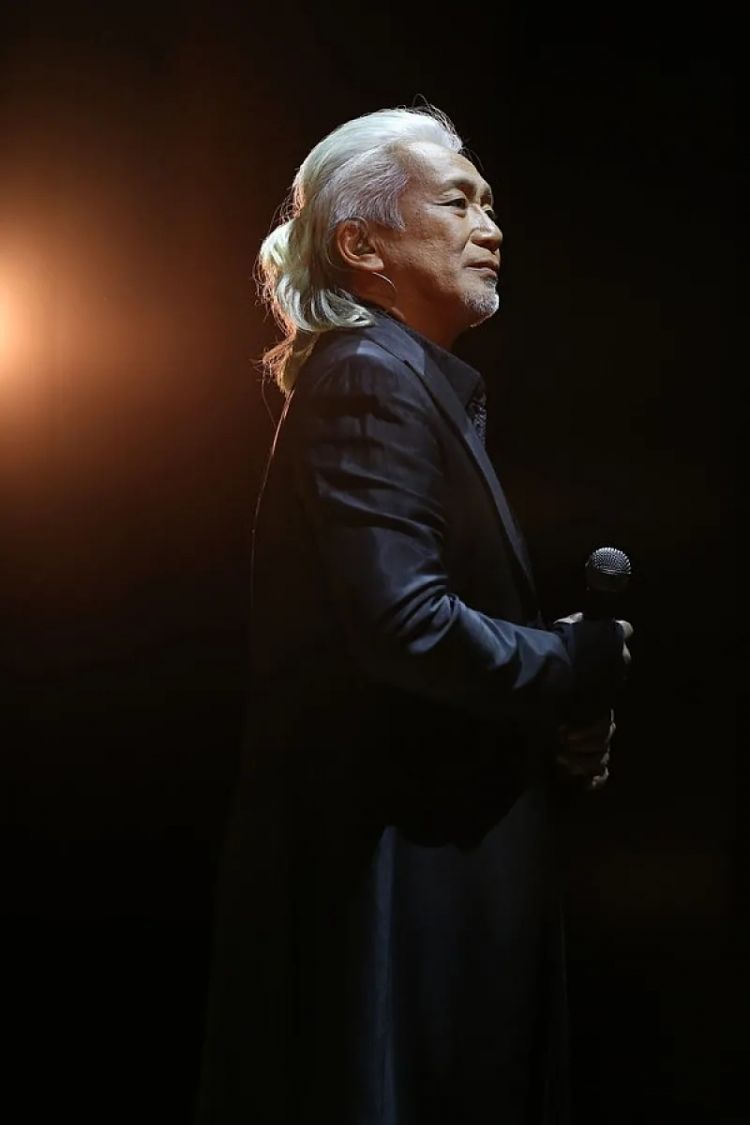 玉置浩二：他是日本最被低估的音乐人，无数经典港乐的创作者，白发苍苍但依然热血！