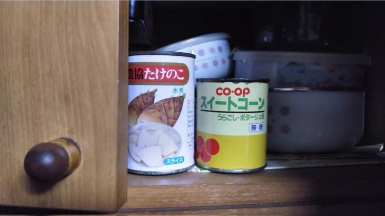 日本网友试吃了过期30年的水果罐头，全程高能…