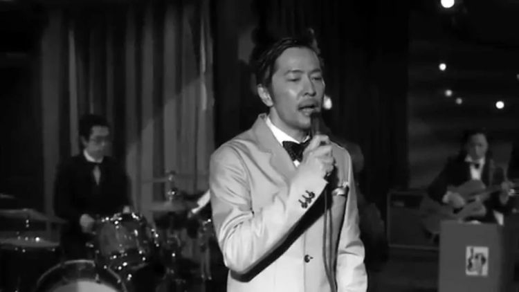 他是日本情歌王子，被称为“原唱杀手”，两次退出歌坛，复出仍是巅峰