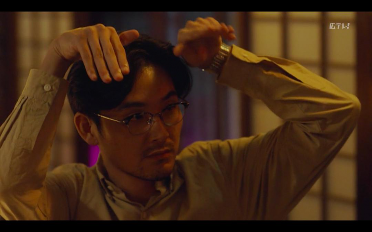 我在日本酒吧打工，学会向艺伎和牛郎倒酒