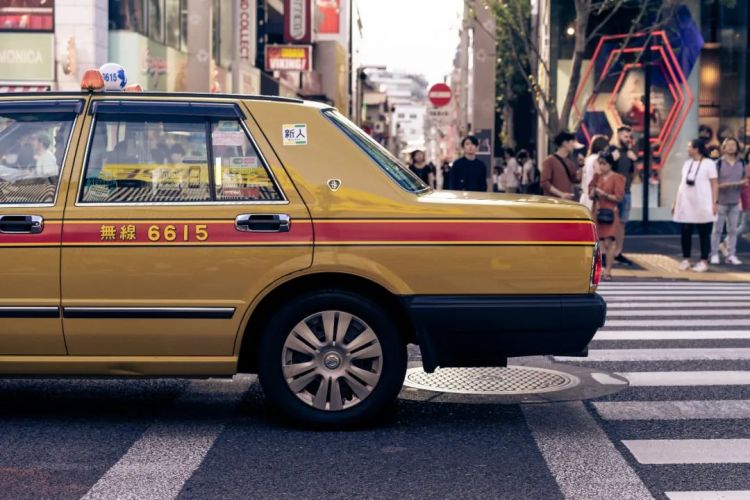 为什么日本的出租车司机多是老年人