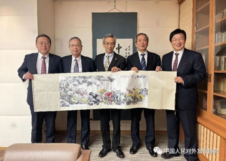 林松添会长抵达东京开展民间友好交流