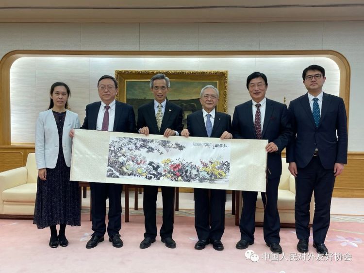 林松添会长抵达东京开展民间友好交流