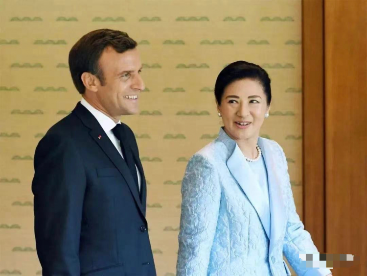 日本民众喜爱的“平成灰姑娘”，越来越像狐狸脸