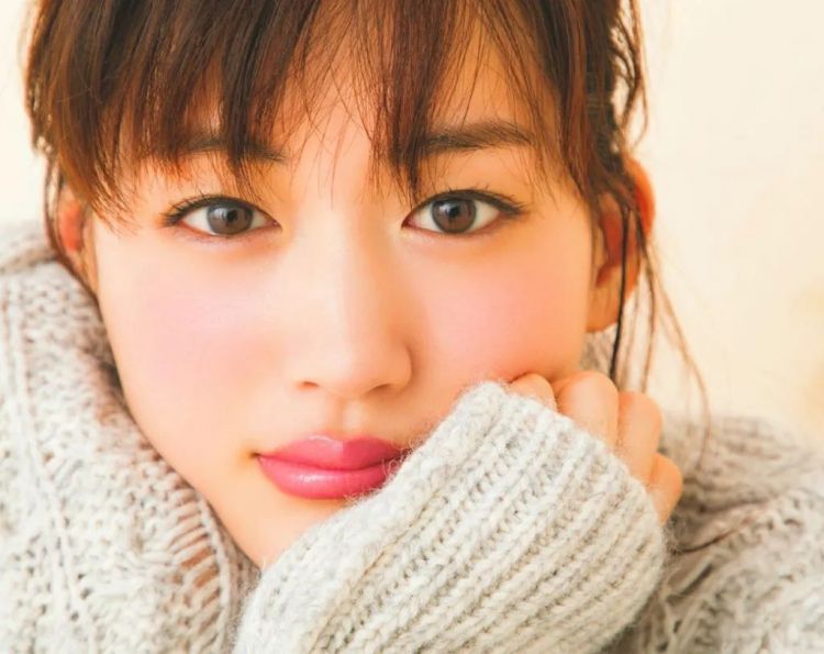 打败石原里美、新垣结衣的日本国民女神，越作越红？