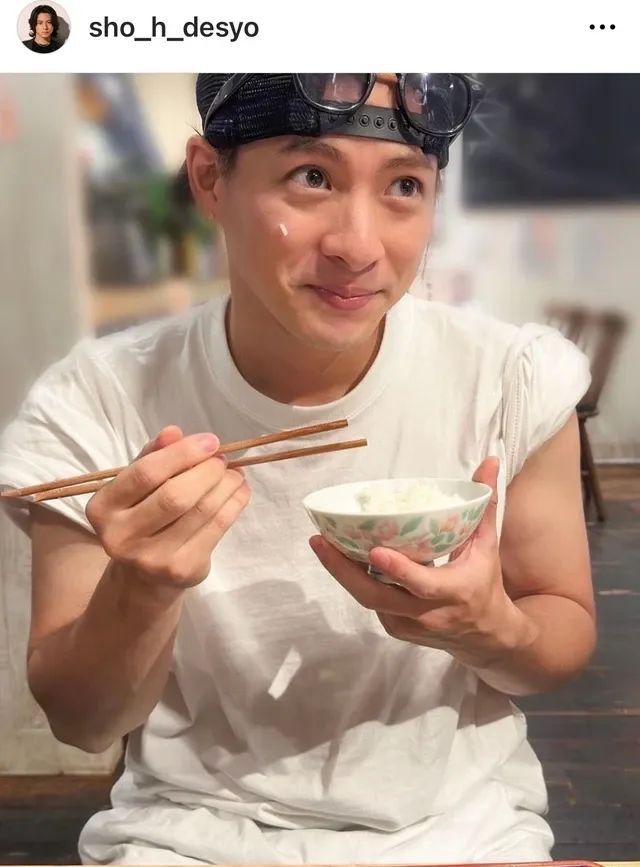 又一位日本知名艺人自杀；中国海关禁止进口日本福岛等十个县（都）食品