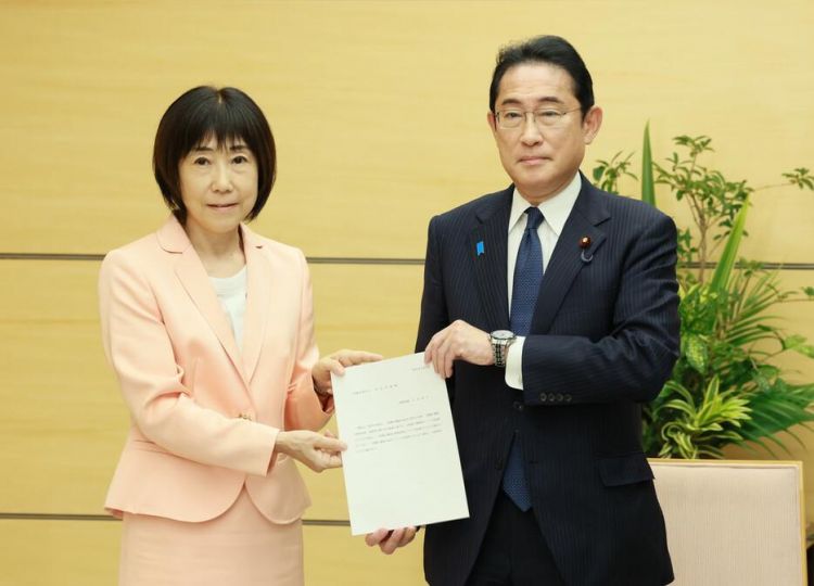 日本公务员或将导入“周休三天”制