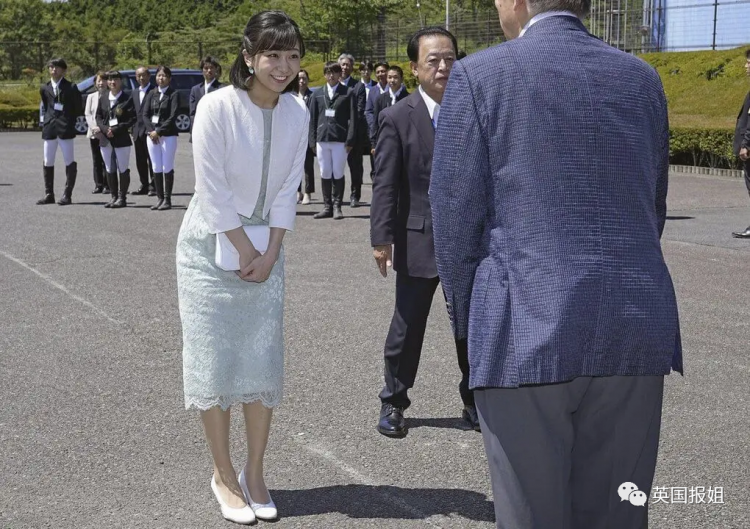 真子公主与驸马“私奔”美国近况曝光！日本人这次不骂反夸：他们看起来超幸福……