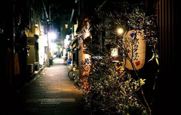 日本京都的昼夜三餐