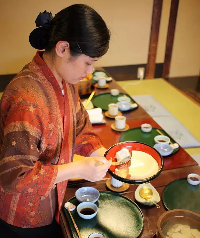 日本京都的昼夜三餐