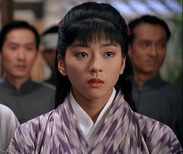 20岁就火到中国的日本女星，至今50岁单身不婚，美丽依旧...