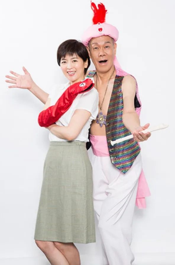 20岁就火到中国的日本女星，至今50岁单身不婚，美丽依旧...