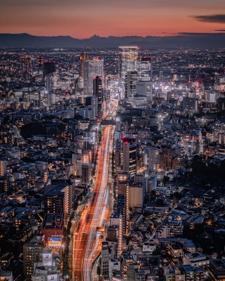 第148期：日本承认超6成储存核污水超标；福原爱疑似陷入经济危机；优衣库换新社长 | 百通板