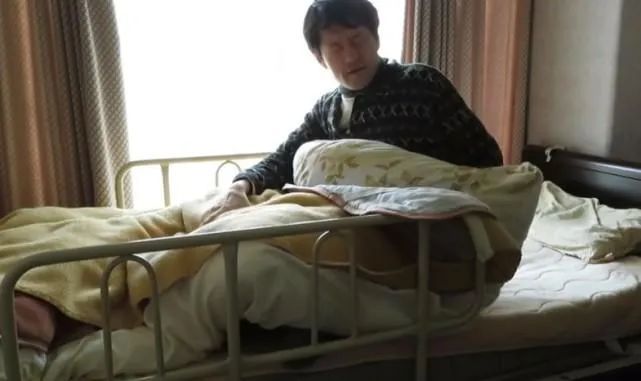 日本东大学霸宅家十几年，生活记录曝光后，无人不服……