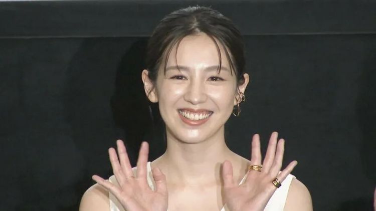 第149期：木村拓哉受杰尼斯丑闻连累或将退社；日本发射登月火箭；日本员工年均收入前十公司排名 | 百通板