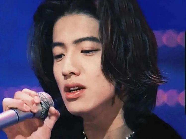 第149期：木村拓哉受杰尼斯丑闻连累或将退社；日本发射登月火箭；日本员工年均收入前十公司排名 | 百通板