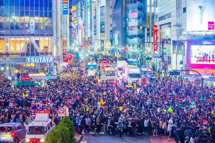 第151期：木村拓哉被指定为杰尼斯接班人；日媒曝羽生结弦妻子是中国地方人；信子妃住院手术 | 百通板