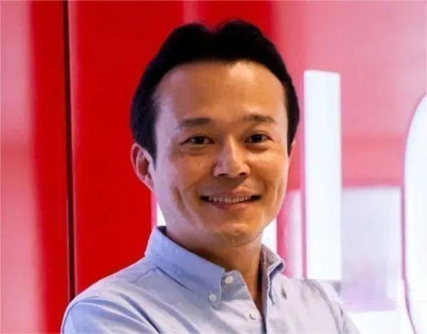 日本首富，可能选了一位最懂中国的接班人