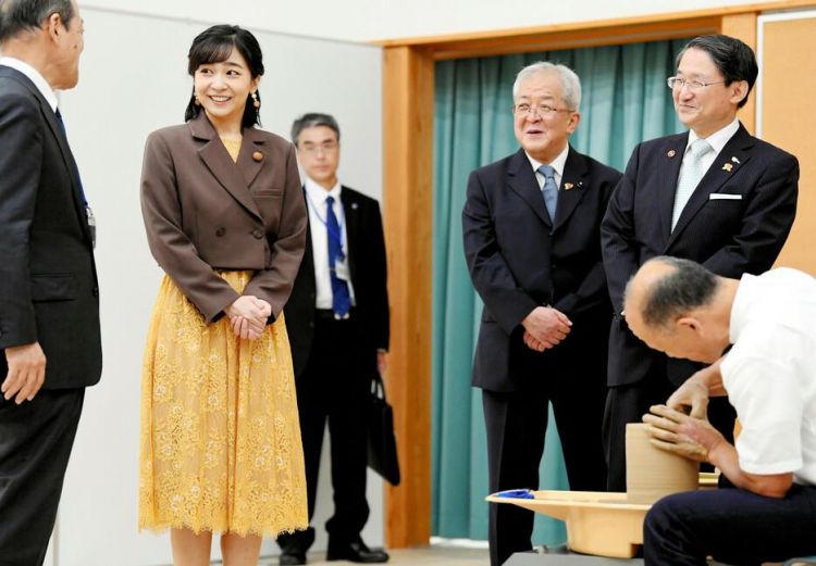 日本佳子公主感染新冠：公务暂停、隔离休养