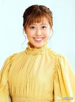 日本国宝剧团当家花旦自杀，曝恐怖内幕！富家千金遭屈辱霸凌，同辈为嫁豪门斗得你死我活？