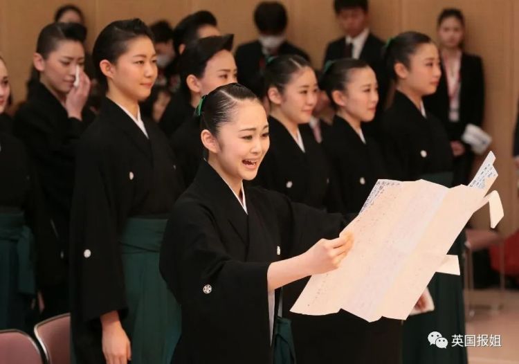 日本国宝剧团当家花旦自杀，曝恐怖内幕！富家千金遭屈辱霸凌，同辈为嫁豪门斗得你死我活？