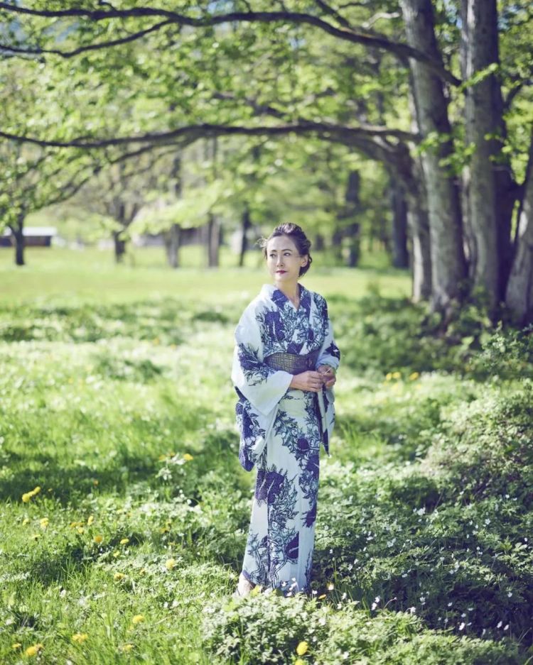 日本43岁美女姐姐为养家创业，赚钱后却被丈夫要求回归家庭！现状曝光，网友：爽到了！